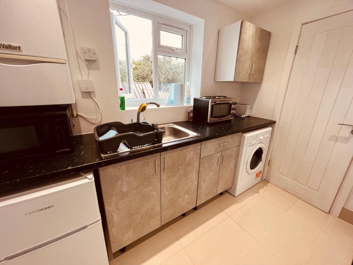 Apartment Large And Comfy Flat C Near Heathrow